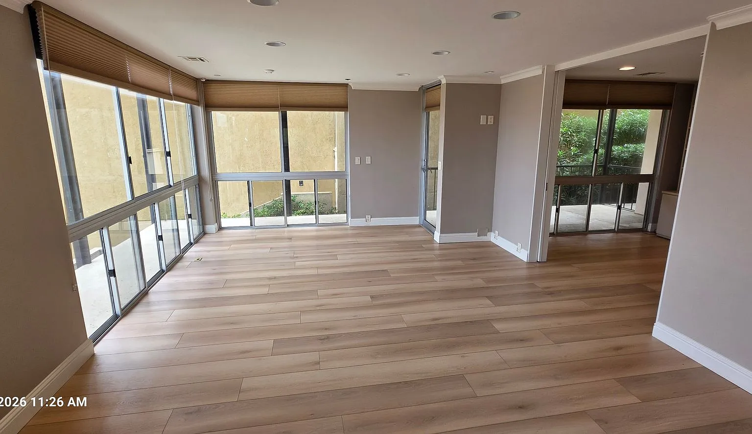 La Jolla Village - Park Prospect - Nice 2 Bedroom / 2 Bath Condo 1st Floor With Views! Available ... — Photo 3