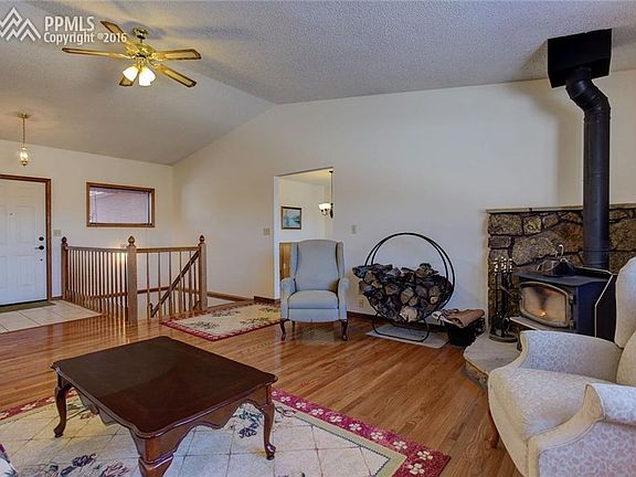 5th image of 330 Taopi Cir