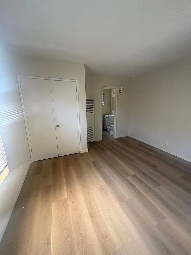 12475 Culver Boulevard — Photo 1