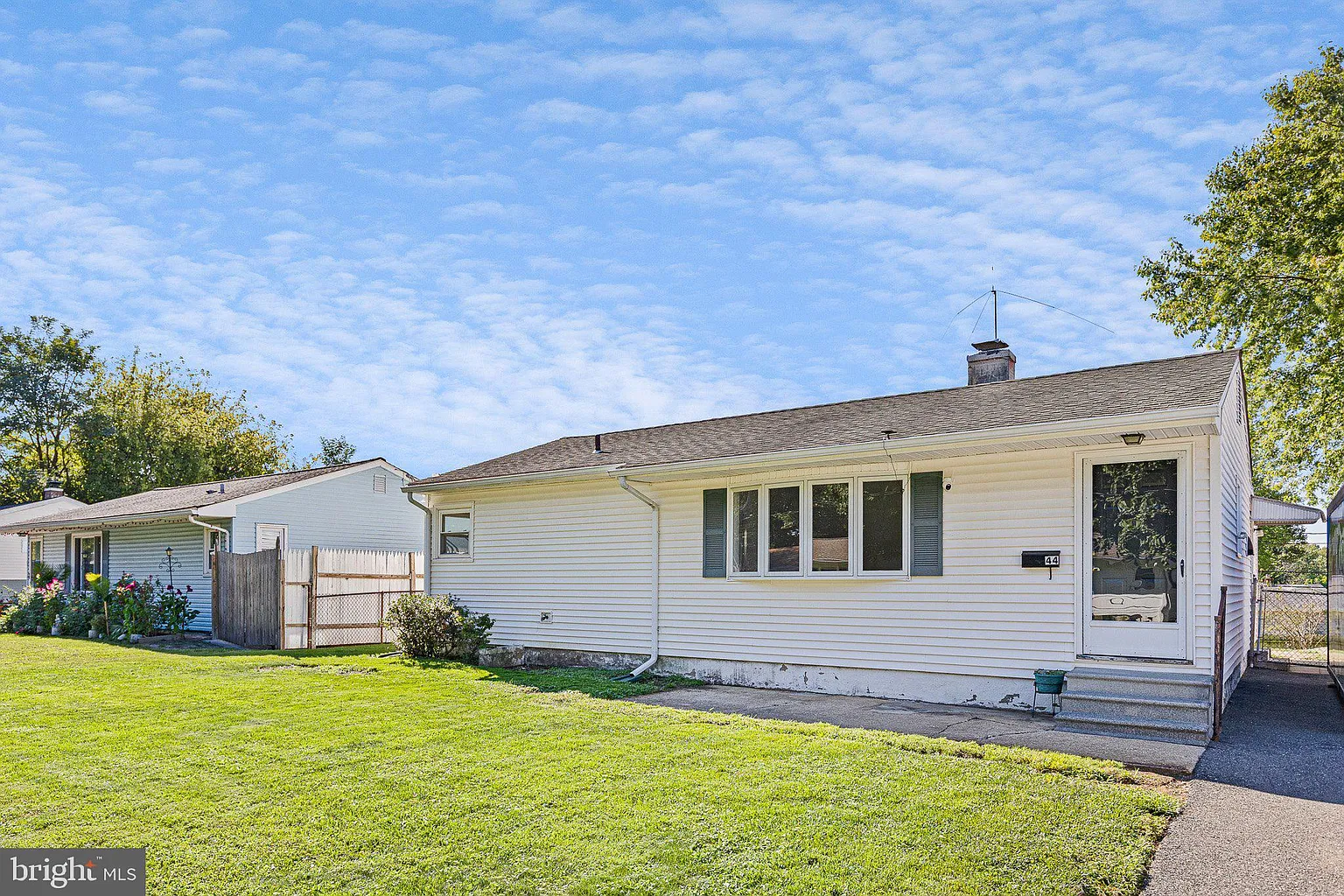 44 Saint John Dr photo 1