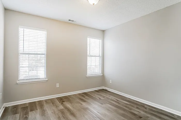 300 Beech Hill Ct — Photo 13