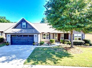 4 Dolerite Dr, Taylors, SC 29687