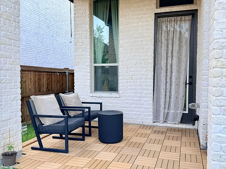 2433 Plumeria Ln — Photo 26