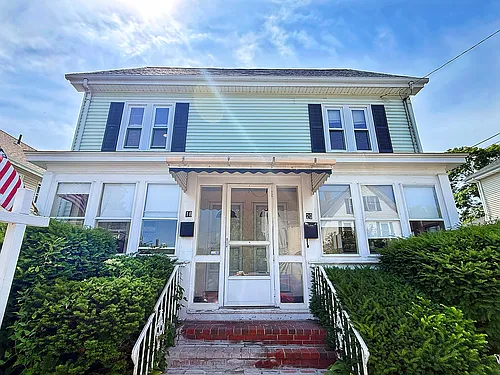 18 N Payne St Photo 1
