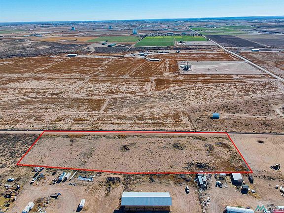 3rd image of S Of 681 E Derrick Rd