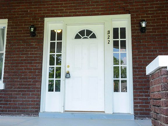 4th image of 322 S Shawnee Ter