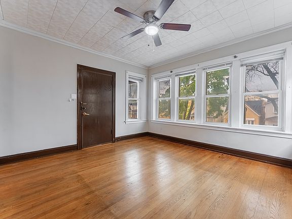 3rd image of 6824 S Rockwell St Unit 2F