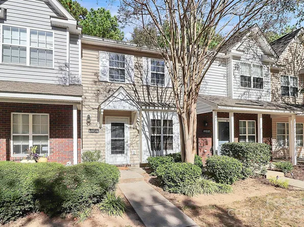 10219 Reindeer Way Ln, Charlotte, NC 28216
