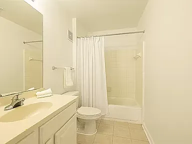 1725 Harvey Mitchell Pkwy S #1613 — Photo 8