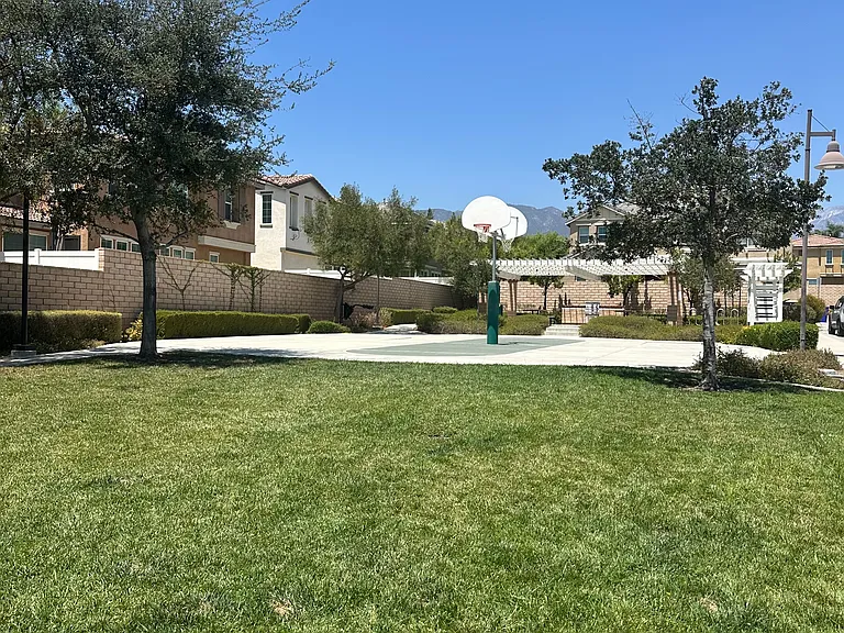 1540 Cantabria Pl — Photo 20