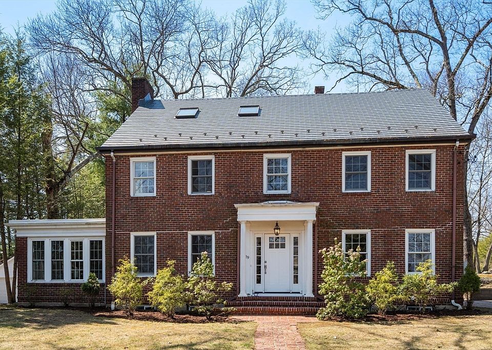 1st image of 29 Gammons Rd #House