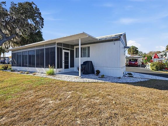 3rd image of 3896 Picciola Rd #371