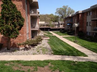 742 W Kilgore Rd APT 102, Kalamazoo, MI 49008