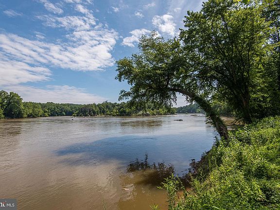 4th image of 703 Potomac Knls