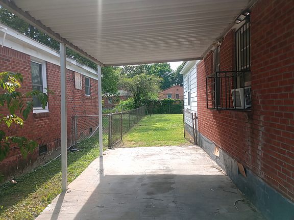 2nd image of 1587 Rice St