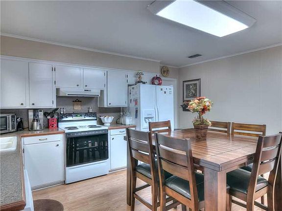 5th image of 9357 Jessica Dr