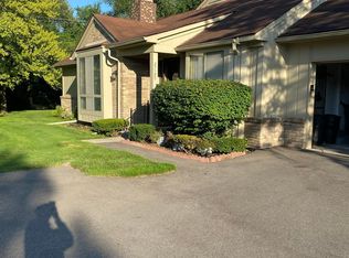 27590 Evergreen Rd, Southfield, MI 48076