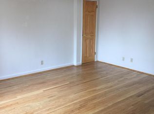 4025 193rd St, Queens, NY 11358