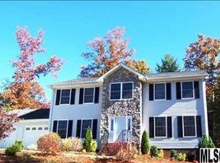 3616 Hollow Oak Dr, Lenoir, NC 28645