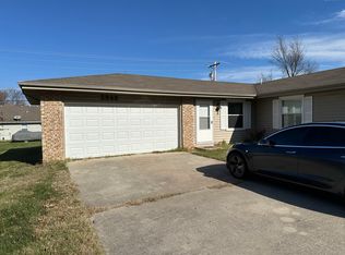 2945 W Roxbury St APT B, Springfield, MO 65807