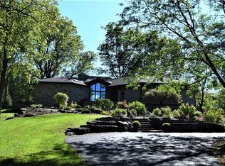 1003 Old Stone Ln, Camillus, NY 13031