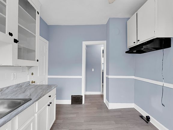 4th image of 2206 Kenneth Ave #Dn