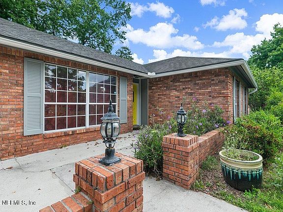 2nd image of 12455 Blueberry Woods Cir E