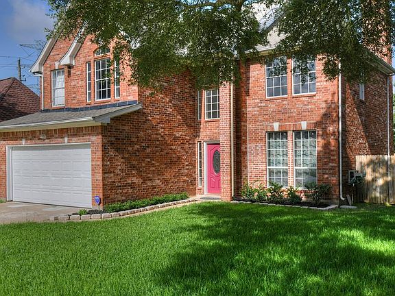 2nd image of 12134 Amblewood Dr