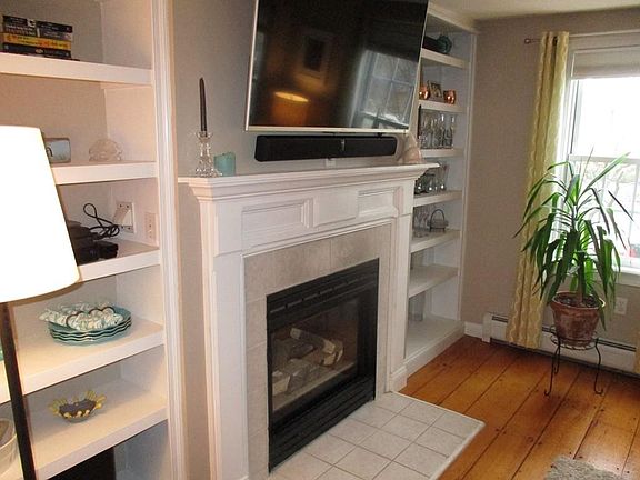 4th image of 240 High St #2