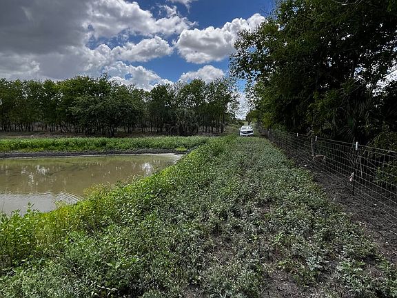3rd image of 15790 COUNTY ROAD 580