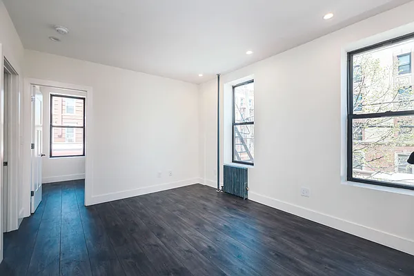 Rented by Nooklyn NYC LLC | media 25