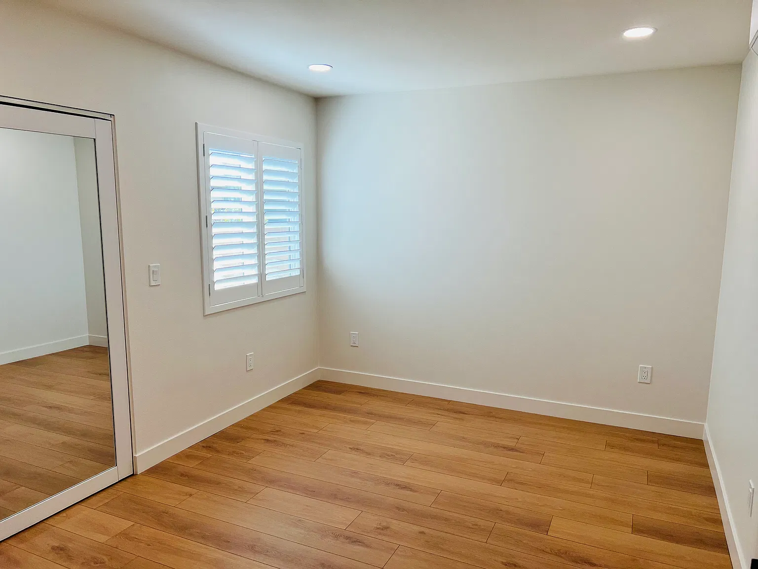 2 bed, 750 sqft, $2,900 — Photo 4