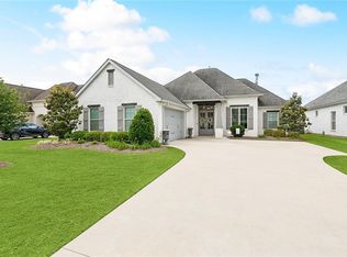 2040 Cypress Bend Ln, Madisonville, LA 70447