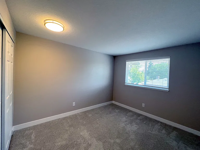 706 Browning Ave S #6 — Photo 18