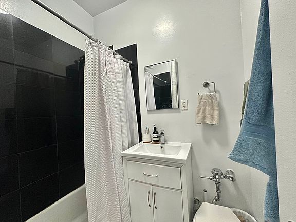 5th image of 416 Lafayette St APT 3A