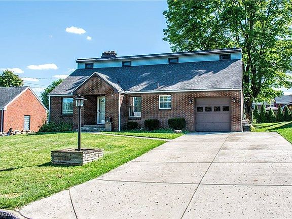 2nd image of 2465 W Manor Ave