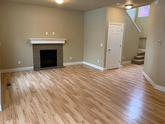 2nd image of 8115 NE 35th Ave