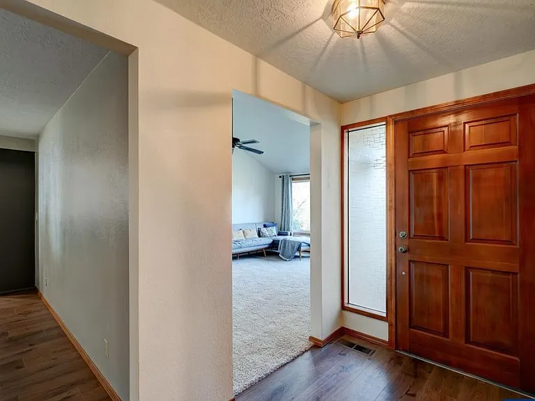 463 Suncrest Ave NW — Photo 6