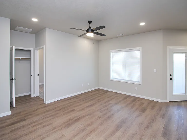 River Park Townhomes — Photo 31