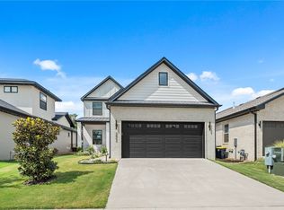 4802 S Fieldcrest Ter, Rogers, AR 72758