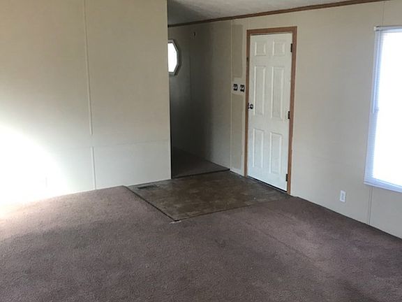 4th image of 105 S 4th St Lot 17