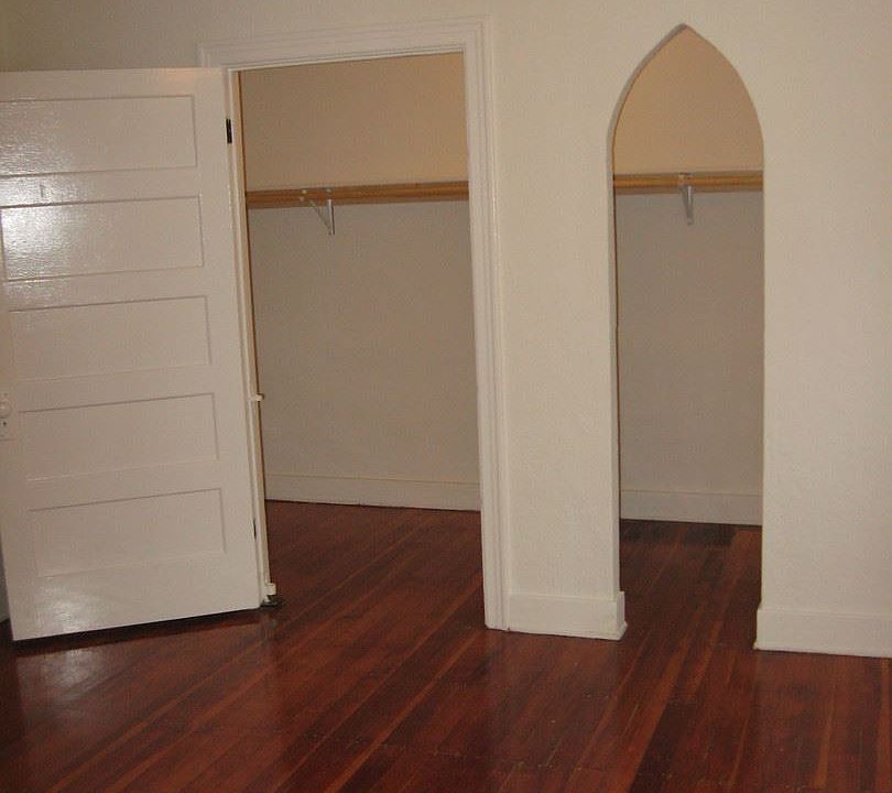 2nd image of 747 Wilcox Ave APT 106