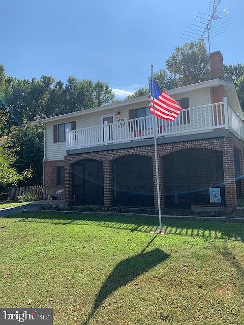 1st image of 388 Monument Dr