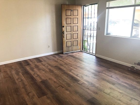 4th image of 406 Berkeley Ave APT B