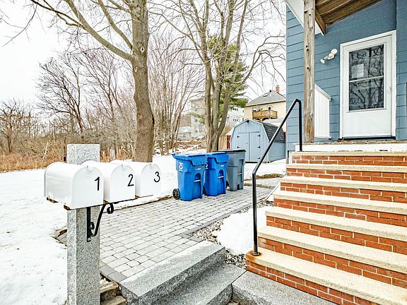 Entry/trash/mail