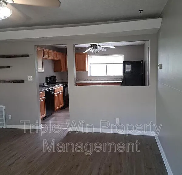 468 June Dr — Photo 9