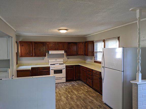5th image of 3137 Arline Ave