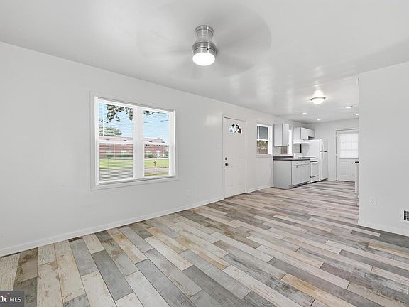 5th image of 812 Rennard Ln