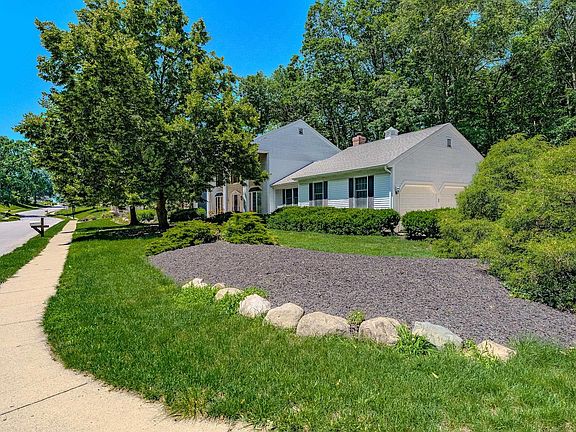 4th image of 2518 Rainbow Dr