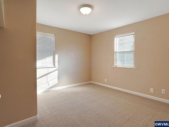 3rd image of 1360 Olive St NE